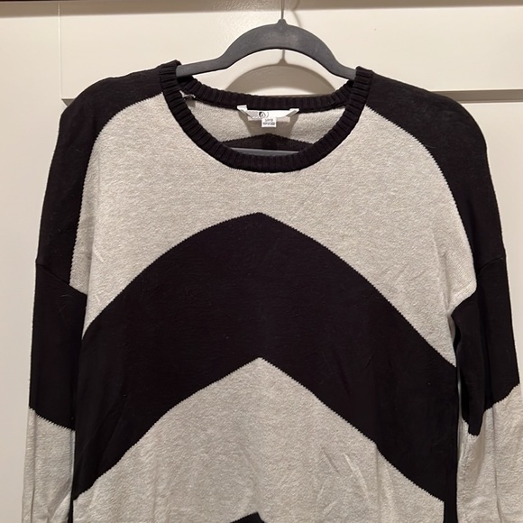 Volcom sweater dress - Picture 2 of 4